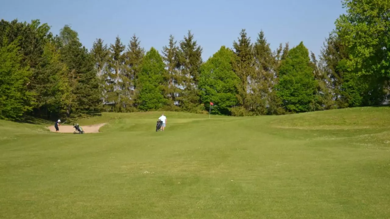 Mögen Sie es, in der Nähe eines Golfplatzes zu wohnen?